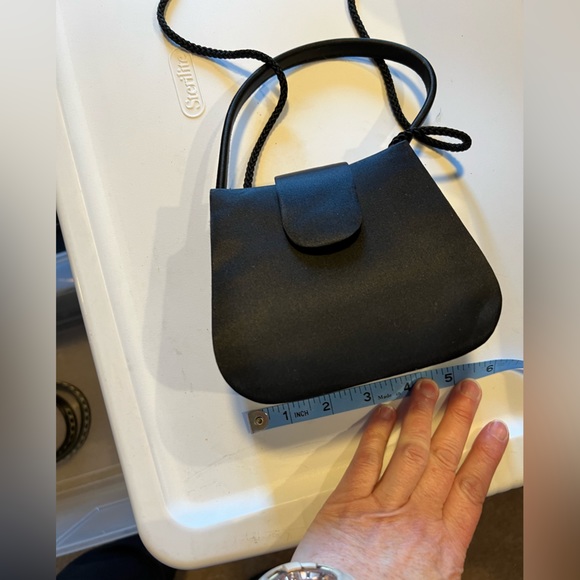 Small Black Evening Purse. - Picture 9 of 10